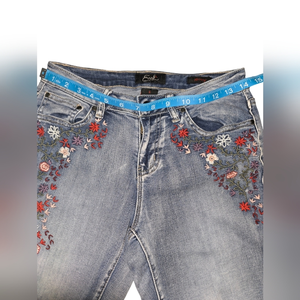 Earl Skinny Jeans with Gorgeous Floral Embroidery,  Size 6 women's - Picture 4 of 7